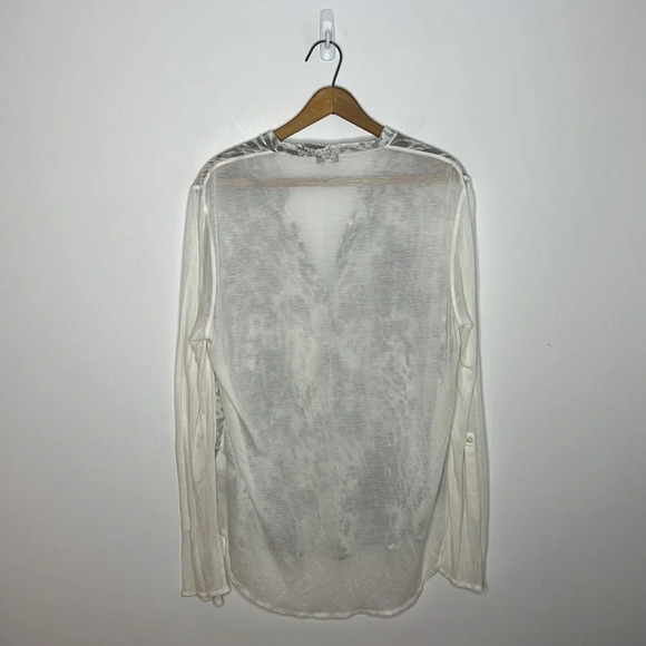 BABATON Aritzia Animal Print Silk Cotton Blend Long Sleeve V Neck Blouse - Picture 6 of 9